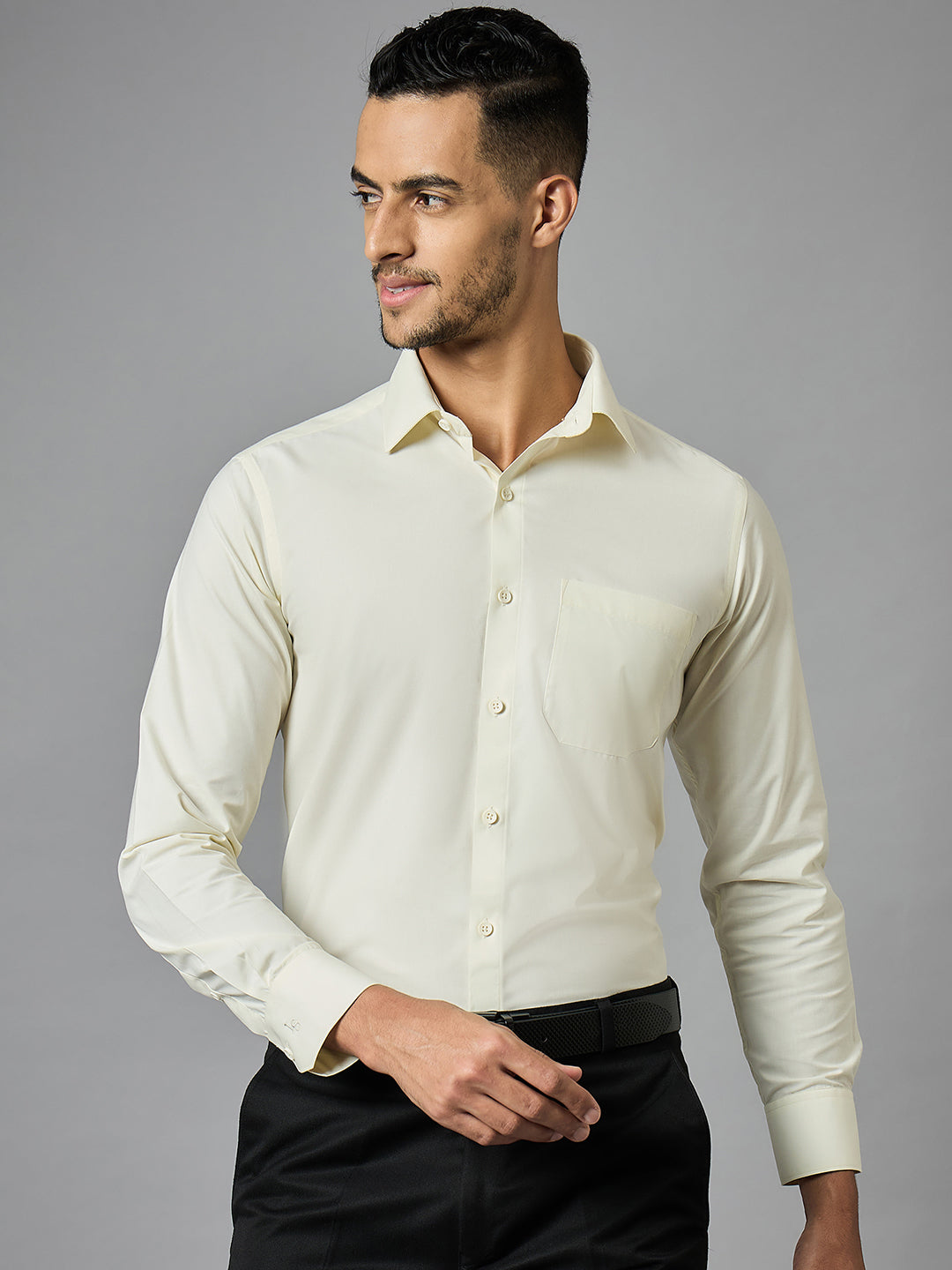 Men's Solid Cream Full Sleeves Regular Fit Formal Shirt