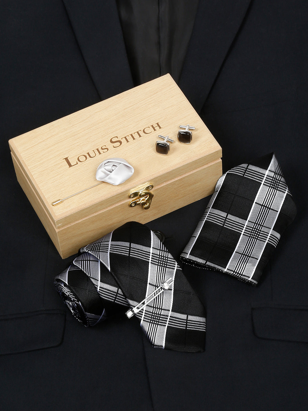 Checkered Black Italian Silk Necktie Set Pocket Square Chrome Tiepin cufflinks and Brooch