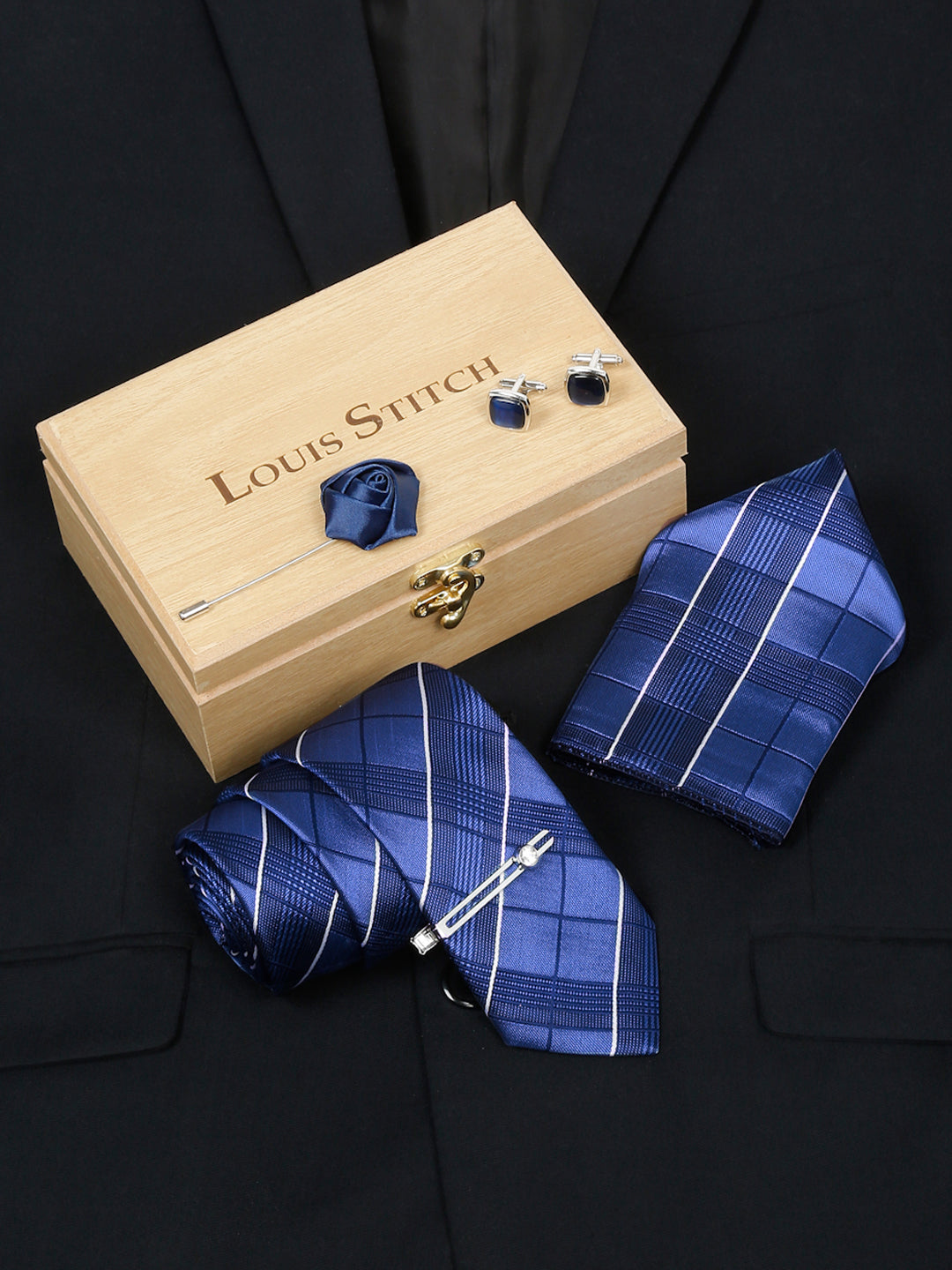 Checkered Blue Italian Silk Necktie Set Pocket Square Chrome Tiepin cufflinks and Brooch