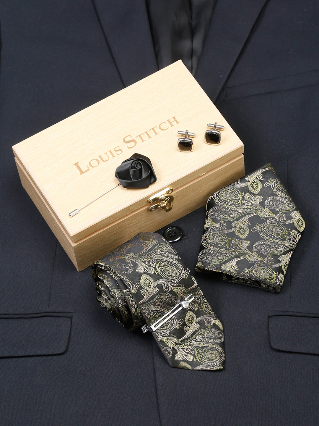 Seaweed Green Italian Silk Necktie Set Pocket Square Chrome Tiepin cufflinks and Brooch