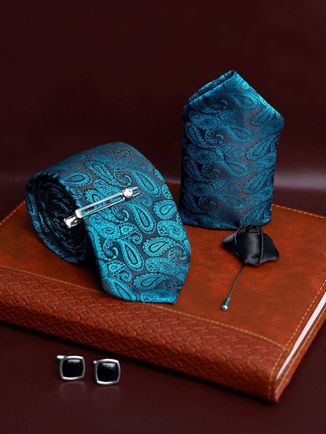 Pine Green Luxury Italian Silk Necktie Set Pocket Square Chrome Tiepin Cufflinks and Brooch