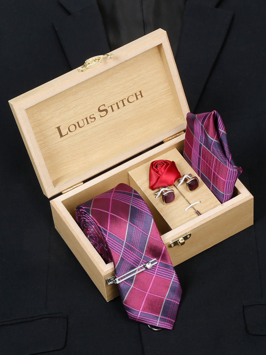 Checkered Pink Italian Silk Necktie Set Pocket Square Chrome Tiepin cufflinks and Brooch