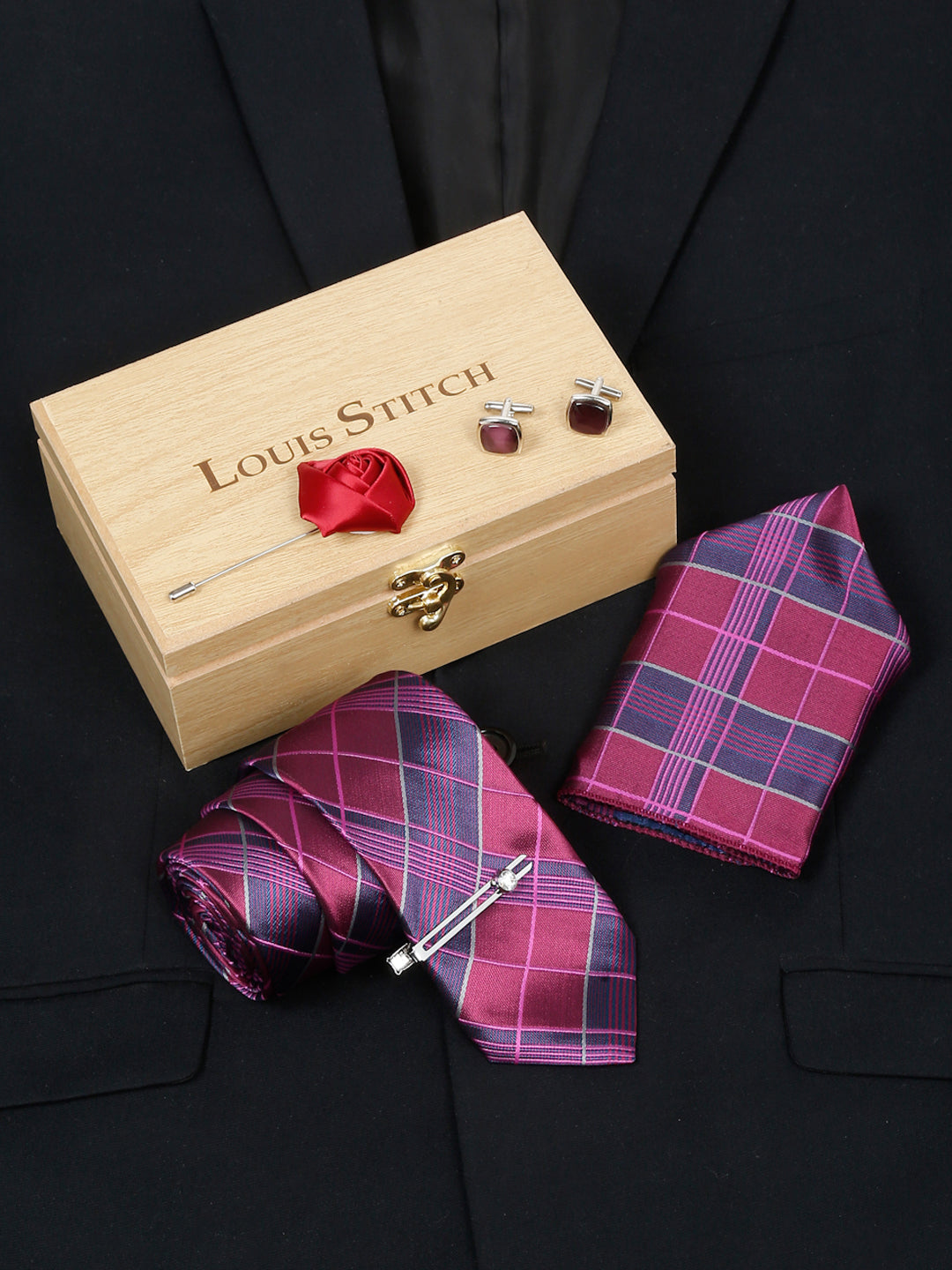 Checkered Pink Italian Silk Necktie Set Pocket Square Chrome Tiepin cufflinks and Brooch