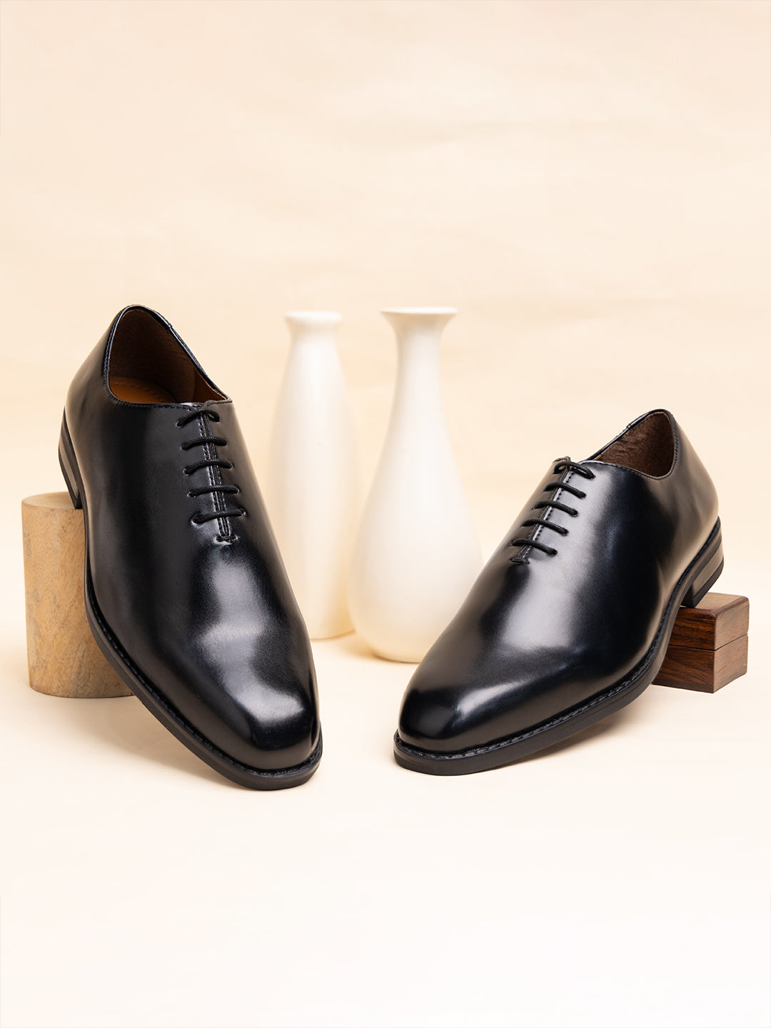 Men's Premium Leather Wholecut Shoe