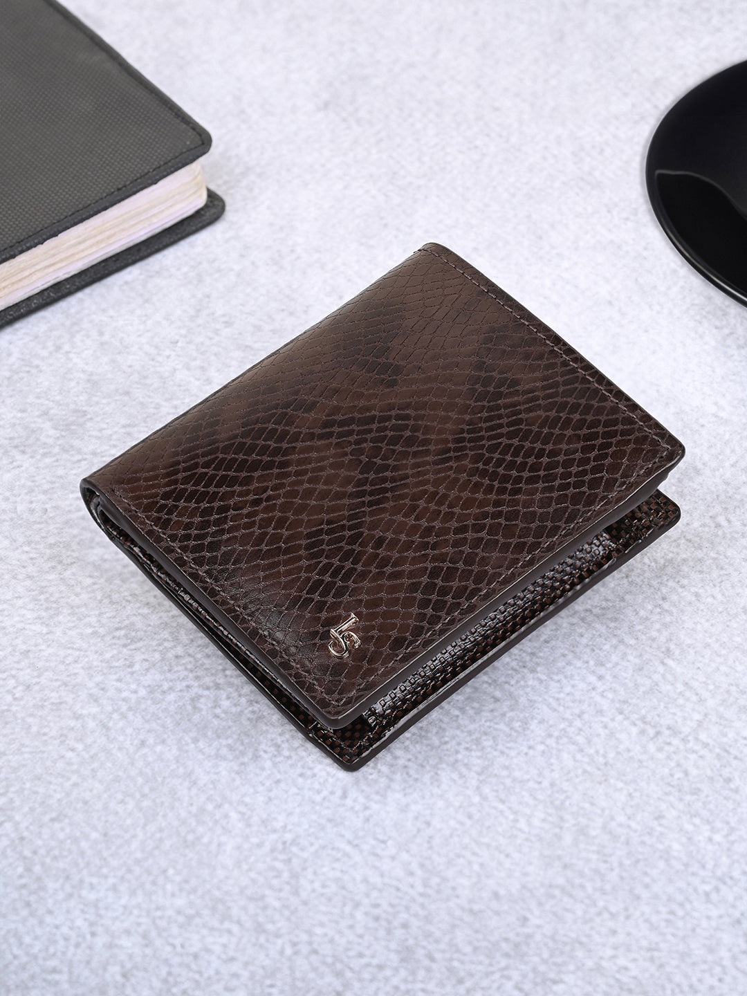 Spanish Leather Men's Brown Bifold Wallet with RFID Protection