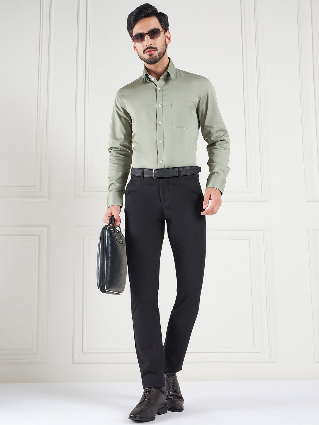 Regular Fit Solid Green Shirt For Men