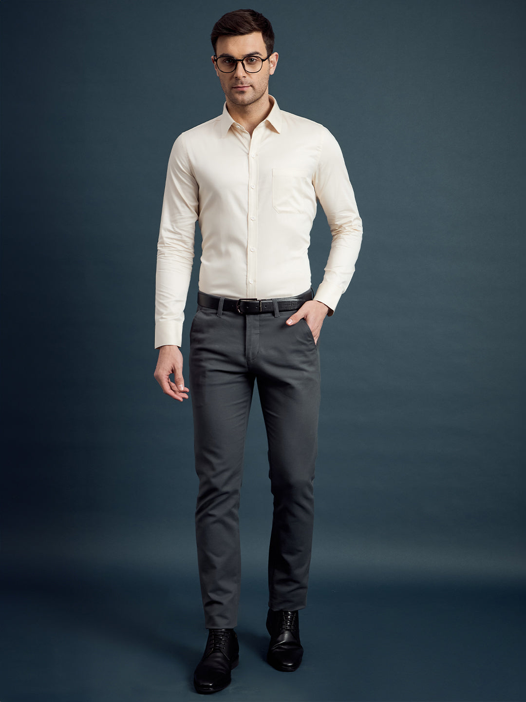 Men's Slim Fit  Solid Ivory Formal Shirt