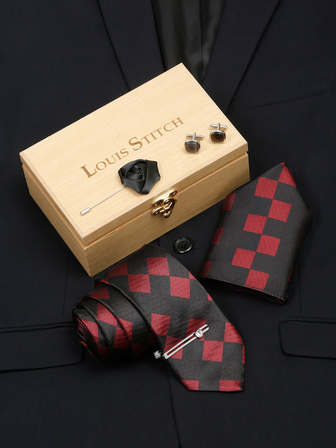 Black and Red Italian Silk Necktie Set Pocket Square Chrome Tiepin cufflinks and Brooch