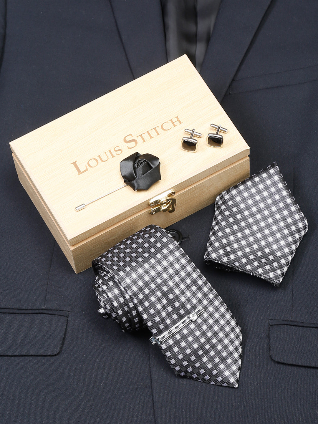 Checkerd Black Luxury Italian Silk Necktie Set With Pocket Square Cufflinks Brooch Chrome Tie pin