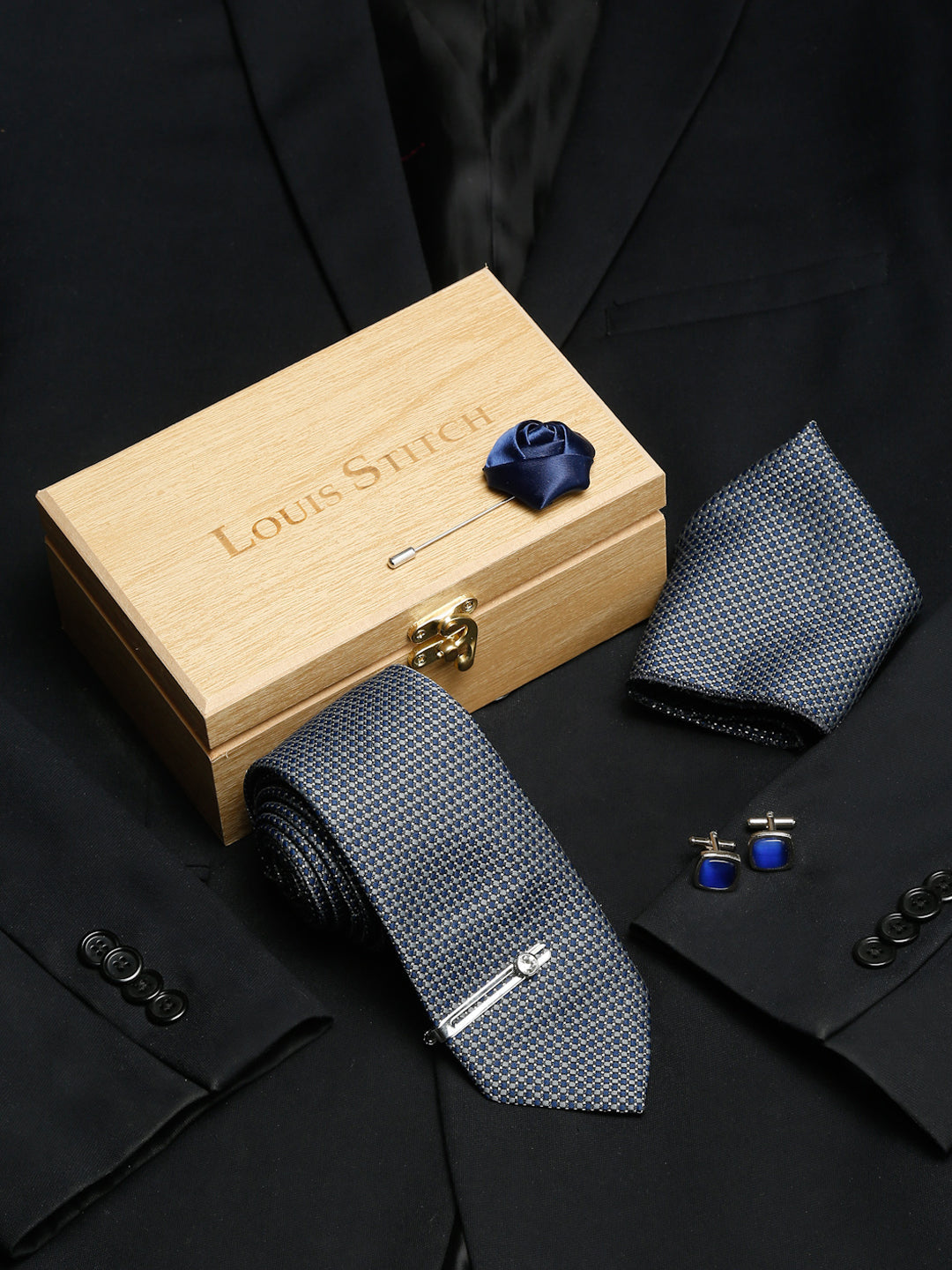 Blue Checkerd Luxury Italian Silk Necktie Set With Pocket Square Cufflinks Brooch Chrome Tie pin