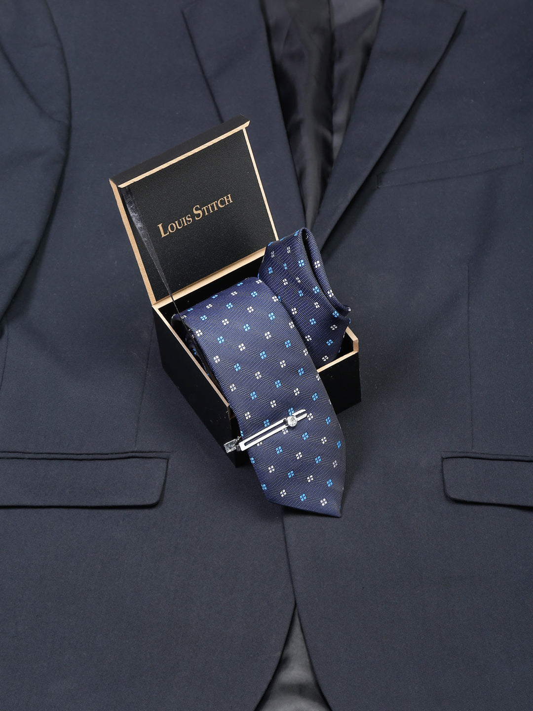 Floaral Printed Blue Luxury Italian Silk Necktie Set With Pocket Square Chrome Tie pin