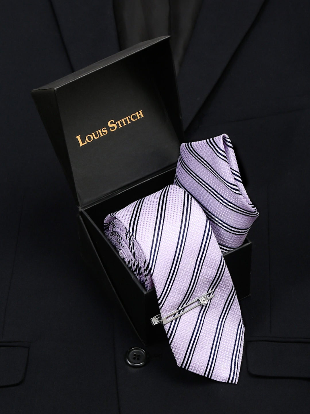 Lavender Italian Silk Necktie Set Pocket Square Chrome Tiepin