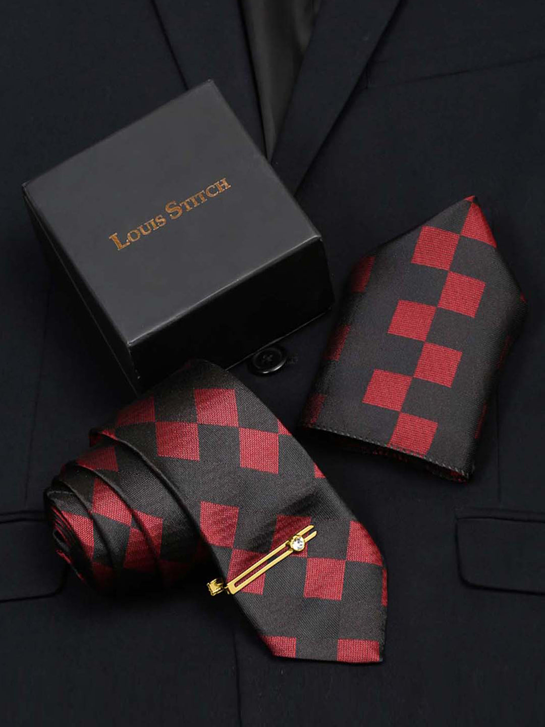 Black and Red Italian Silk Necktie Set Pocket Square Golden Tiepin