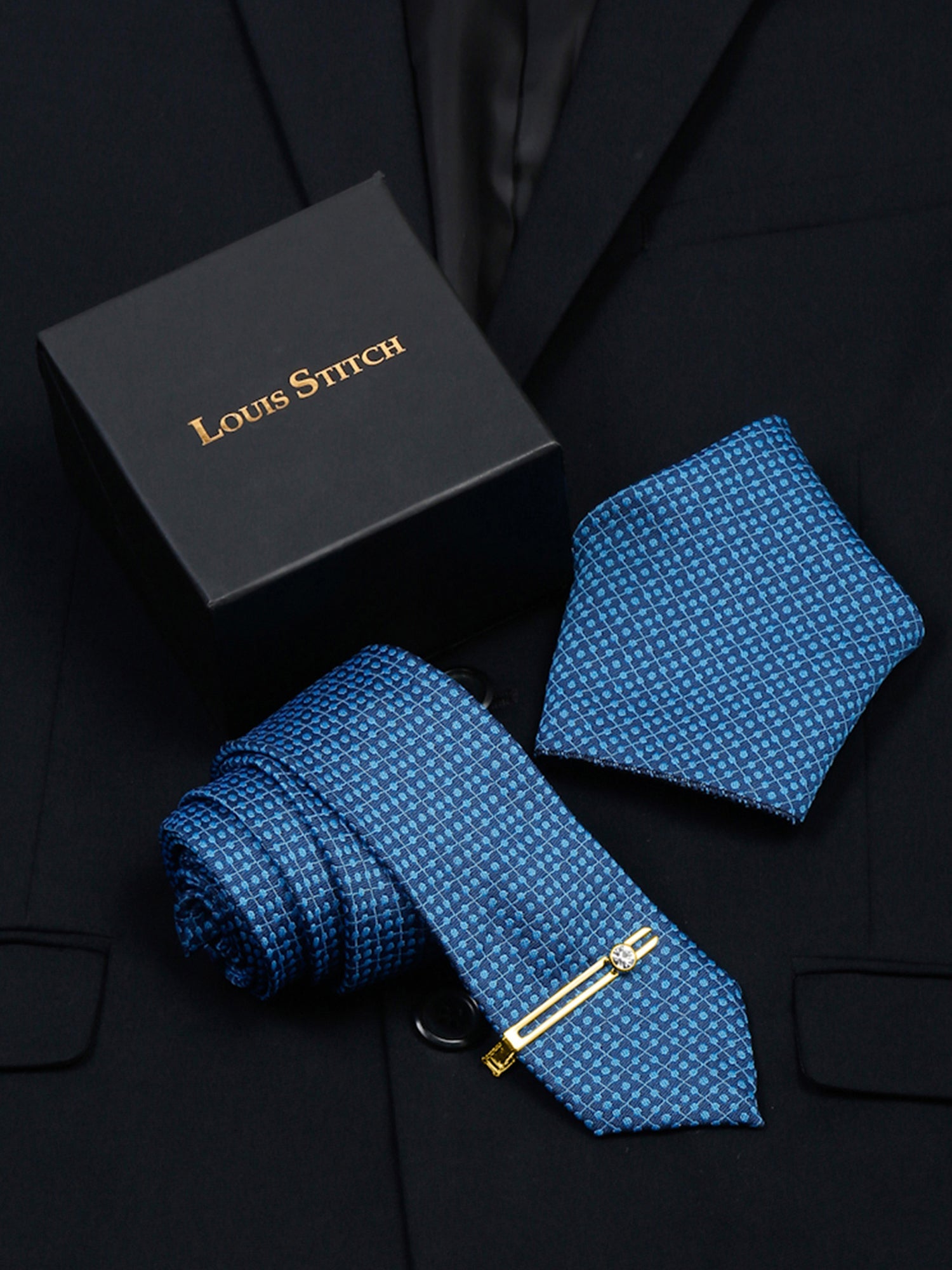 Polka Dotted Blue Luxury Italian Silk Necktie Set With Pocket Square Gold Tie pin