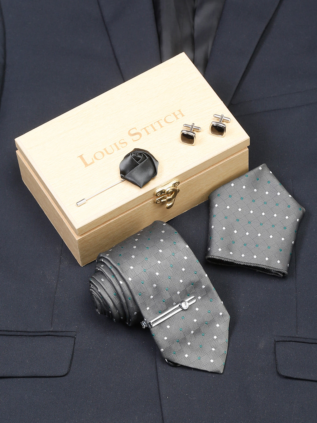 Grey polka Luxury Italian Silk Necktie Set With Pocket Square Cufflinks Brooch Chrome Tie pin