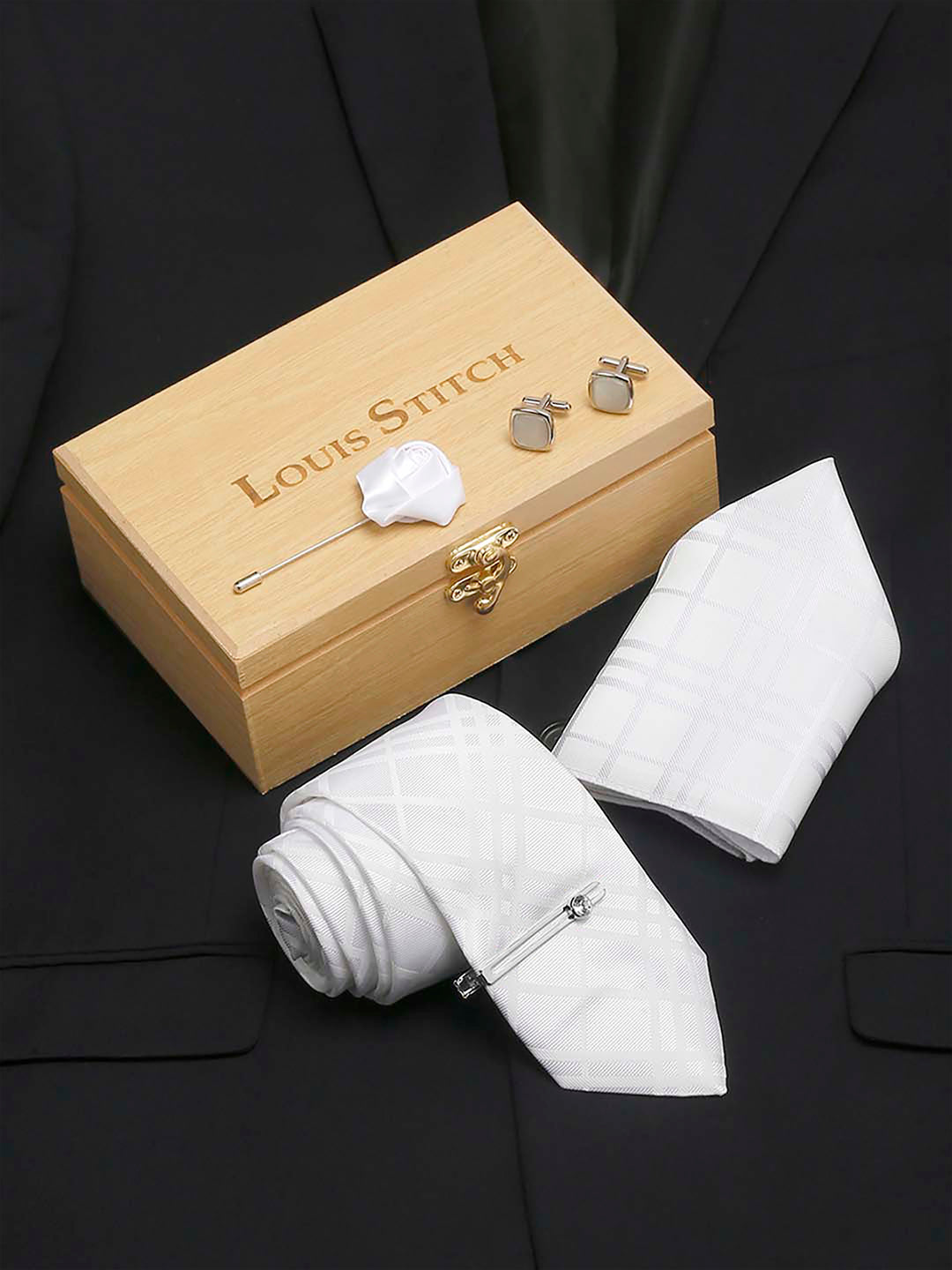 Snow White Italian Silk Necktie Set Pocket Square Chrome Tiepin cufflinks and Brooch